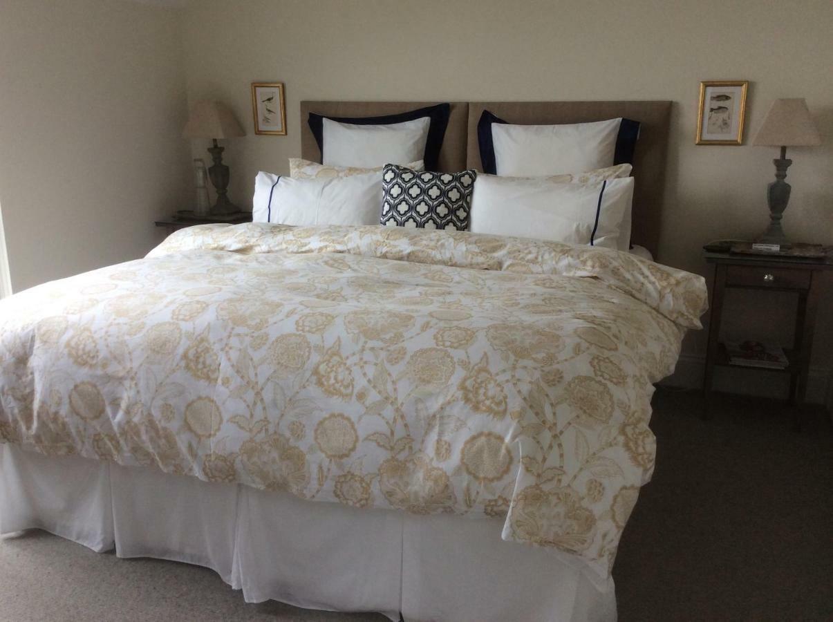 Compass Rose Bed & Breakfast Dartmouth Exterior foto